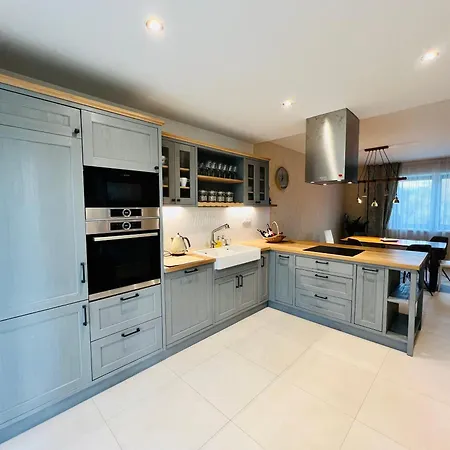 Lilac House - Holiday And Relaxation House